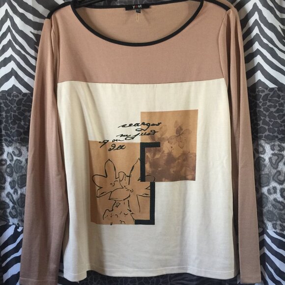 BUUR FASHION YEST TOP SZ12 NETHERLANDS Graphic Print w/Black Trim NWOT - Picture 1 of 3